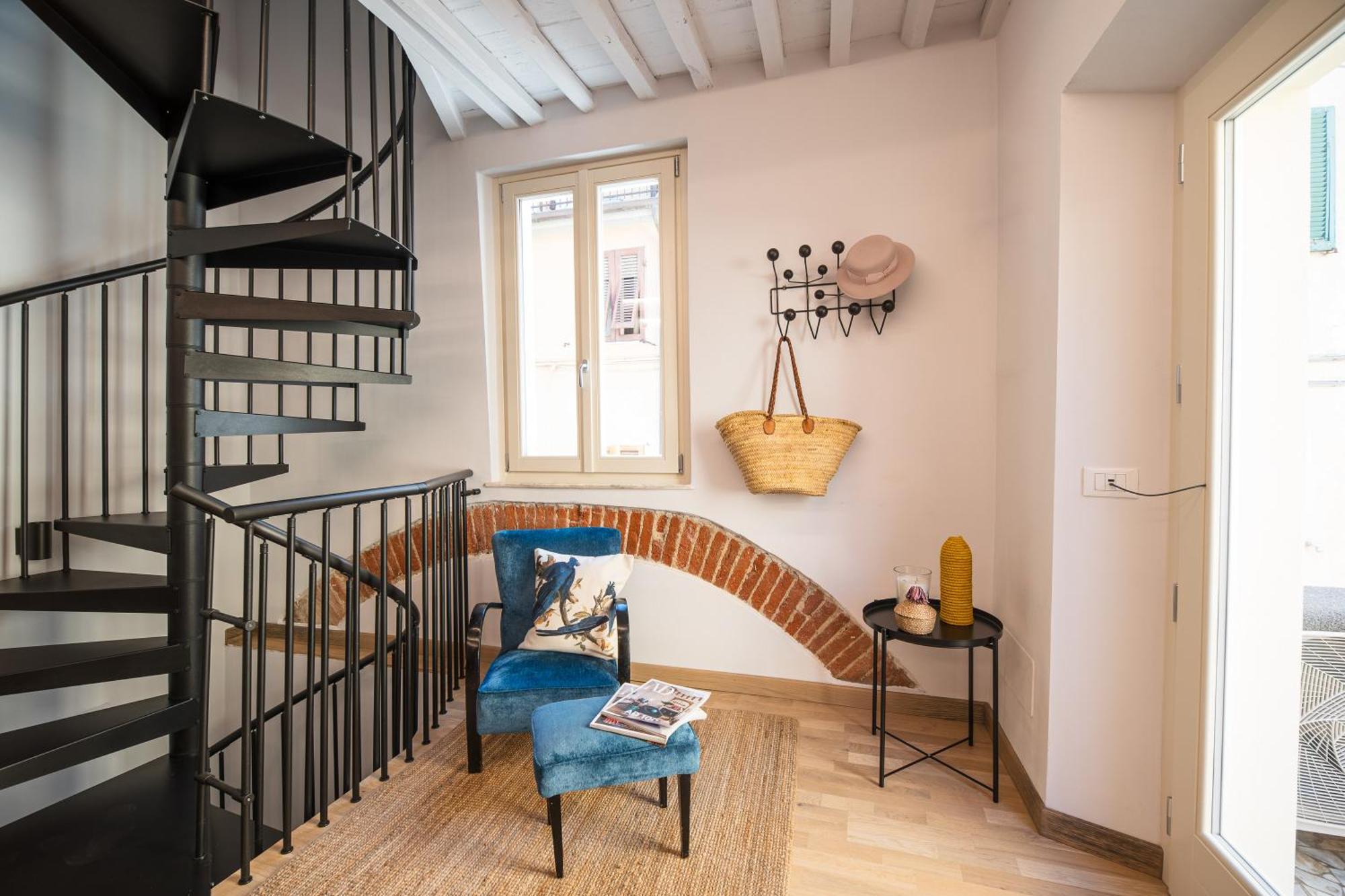 Saliscendi Apartment Pietrasanta Bagian luar foto